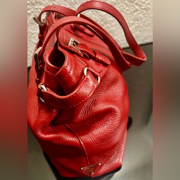 💫💫💯BEAUTIFUL VINTAGE 🛍️🛍️PRADA 🛍️🛍️Camel Vitello Diane Leather Bag💫💫💫 - Picture 6 of 16